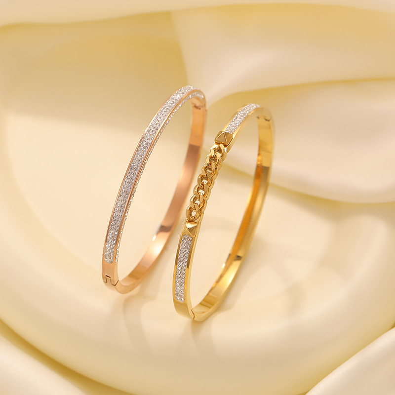 Wholesale Custom Rose Gold & Gold Diamond Bracelet for Women B2202
