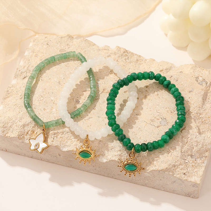 Wholesale Price Classic Natural Green Beads Eyes Charm Bracelet