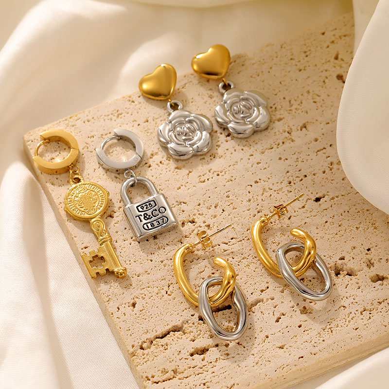 Factory custom steel and gold flower locks geometric pendant earrings