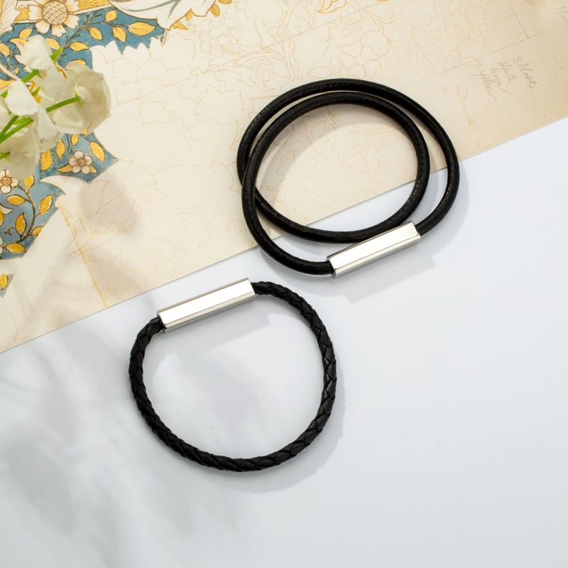 Simple Style Classic Style Stainless Steel Leather Bracelets Black Plated Bracelets In Bulk